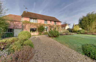 Maison - 207 m² - 6 pièces