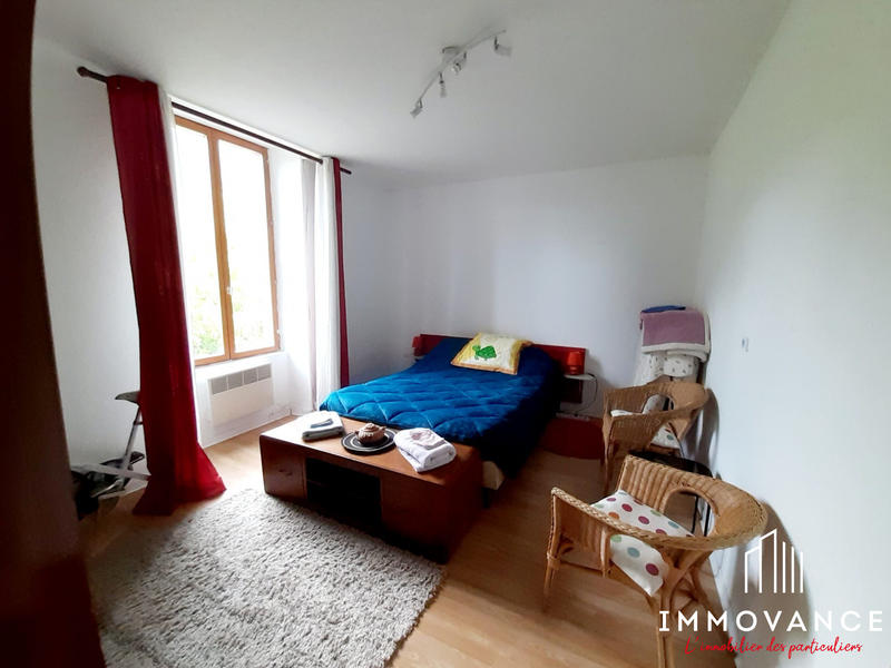 Maison - 350 m² - 16 pièces