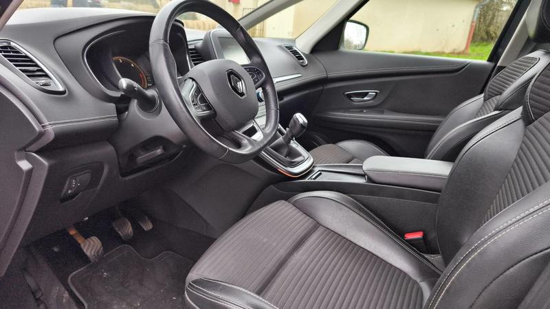 Renault Scénic 1.5 dCi 110 Intens