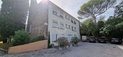 Parking / Garage - 120 m²