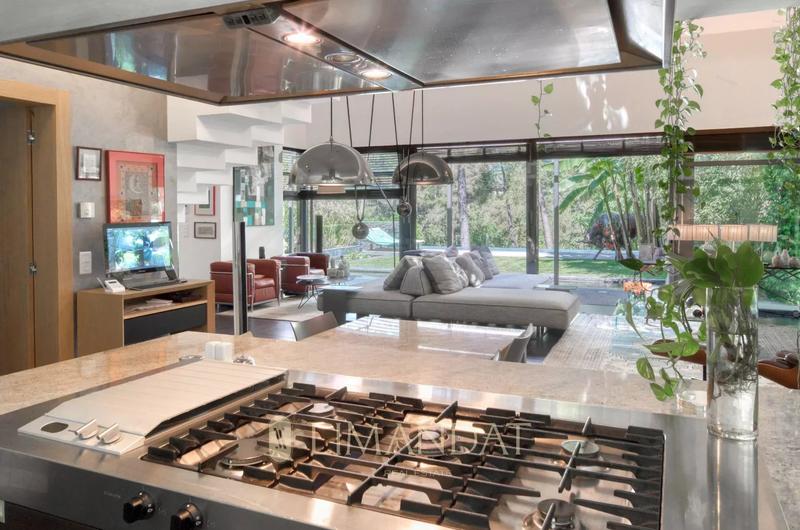 Villa - 350 m² - 8 pièces