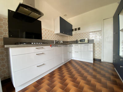 Maison - 98 m² - 4 pièces