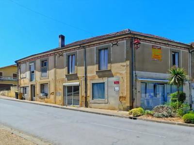 Maison - 210 m² - 6 pièces