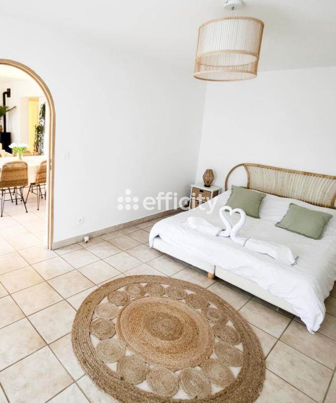 Villa - 179 m² - 7 pièces