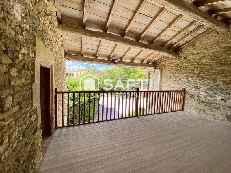 Maison - 230 m² - 9 pièces