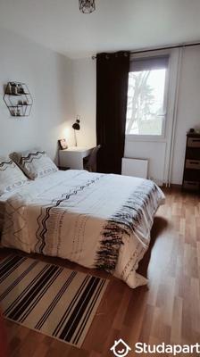 Chambre - 11 m² - 1 pièce