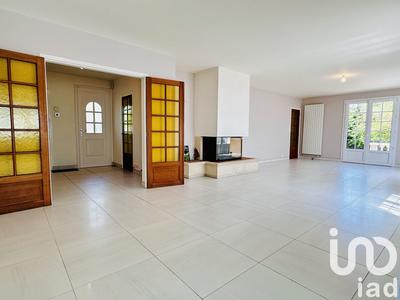 Maison - 170 m² - 9 pièces