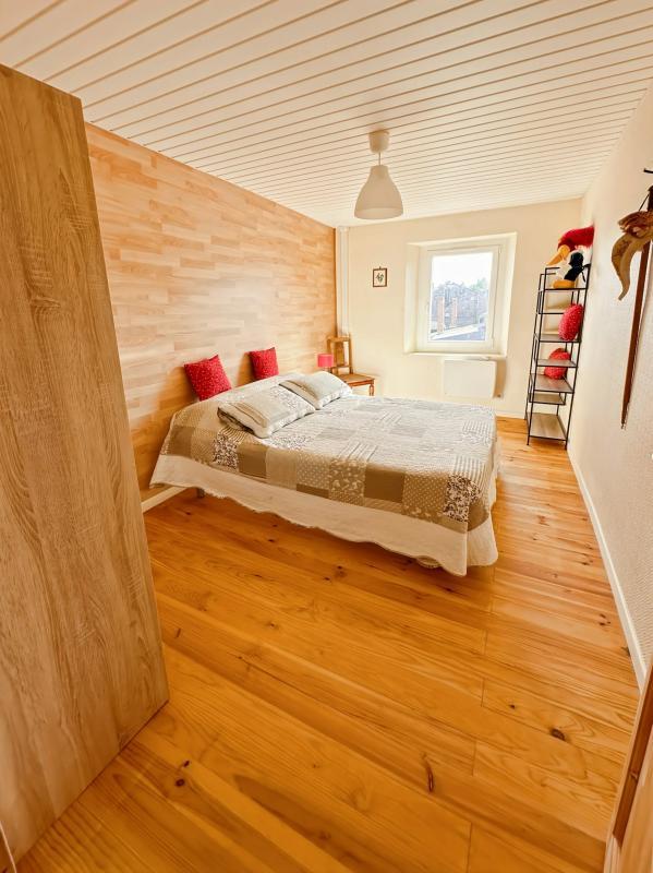 Maison - 268 m² - 9 pièces