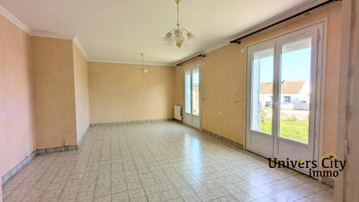 Maison - 93 m² - 4 pièces