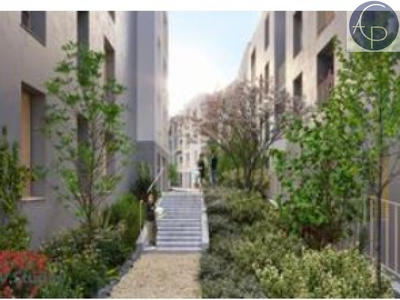 Appartement - 77 m² - 4 pièces