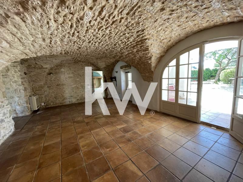 Bastide - 240 m² - 8 pièces