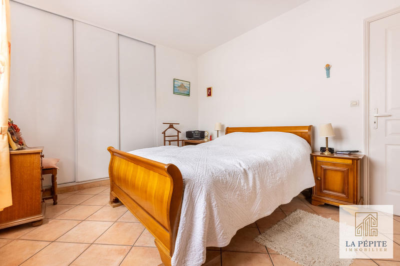 Appartement - 90 m² - 3 pièces