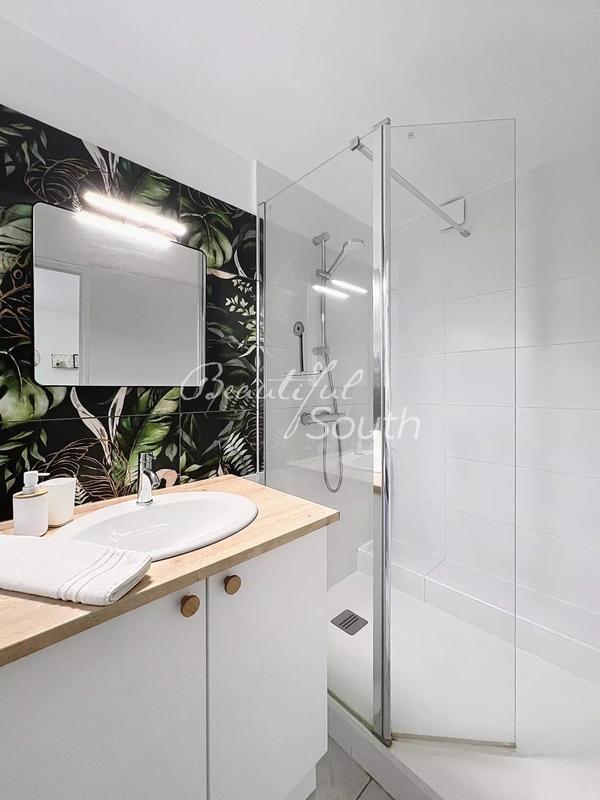 Gîte - 647 m² - 16 pièces