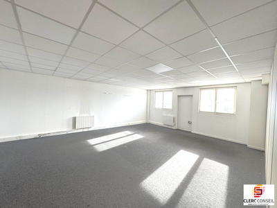 Bureau - 180 m²