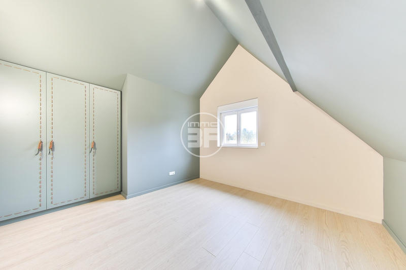 Maison - 179 m² - 6 pièces