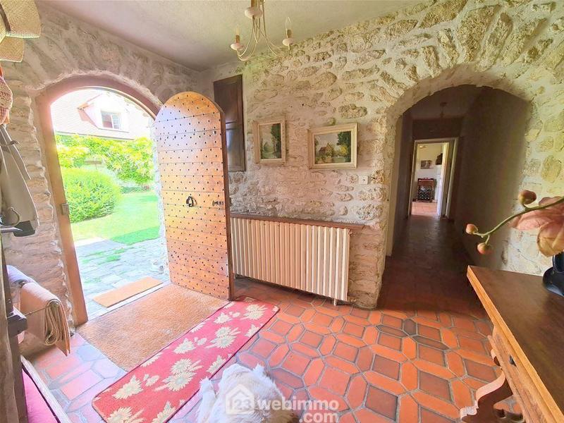 Maison - 200 m² - 7 pièces