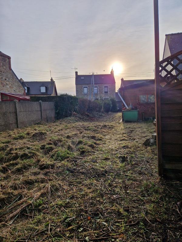 Terrain constructible - 251 m²