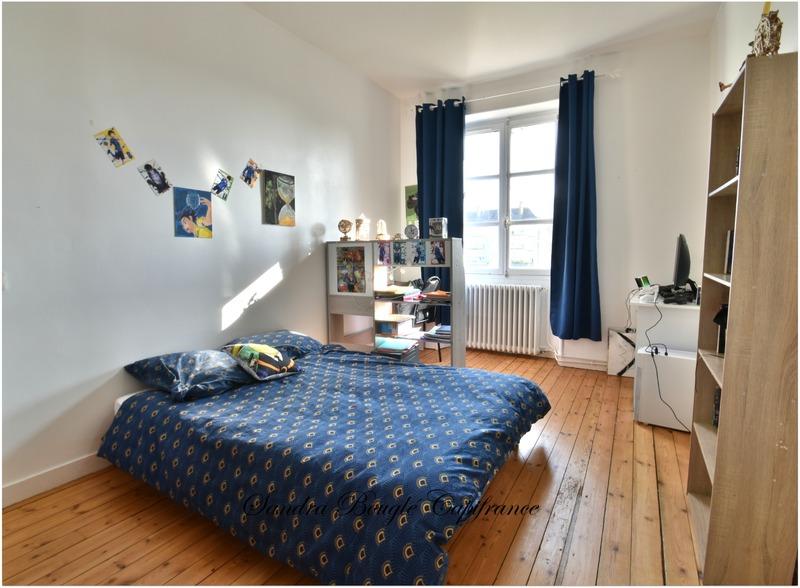 Maison de ville - 296 m² - 17 pièces