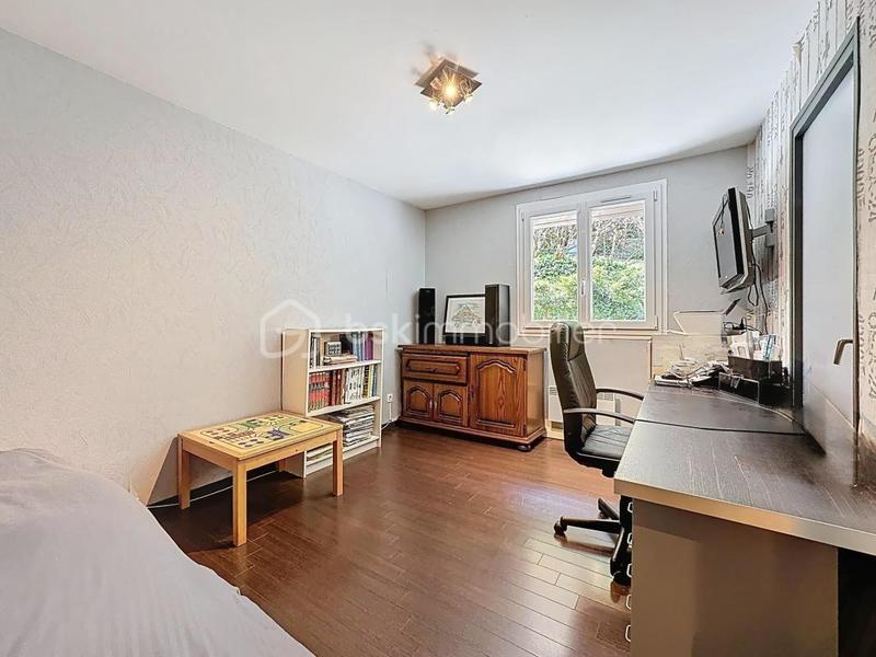 Maison - 94 m² - 5 pièces