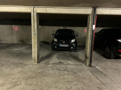 Parking / Garage - 11 m²