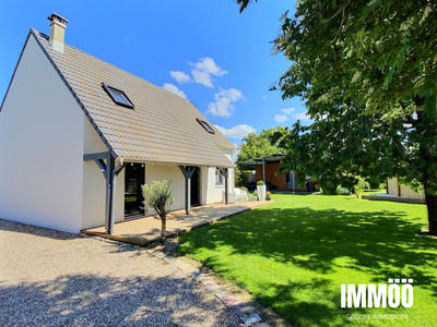 Maison traditionnelle - 115 m² - 6 pièces