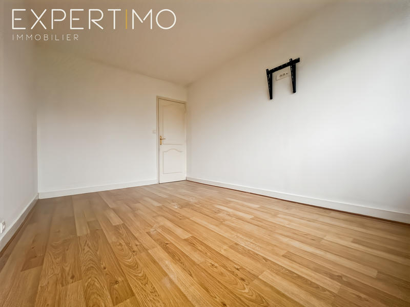 Appartement - 90 m² - 4 pièces