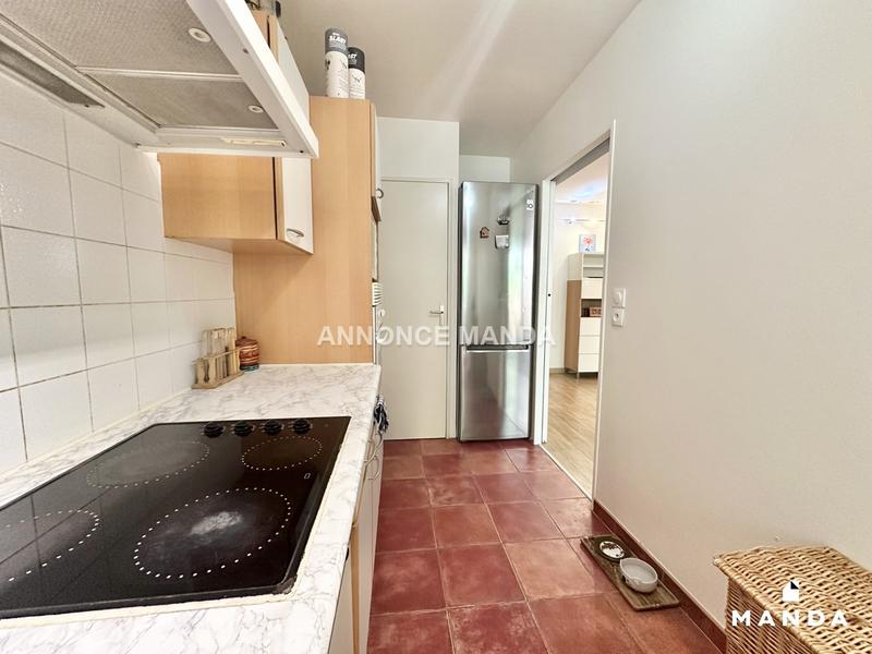 Chambre - 11 m² - 3 pièces