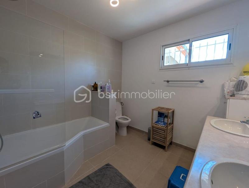 Villa - 189 m² - 6 pièces