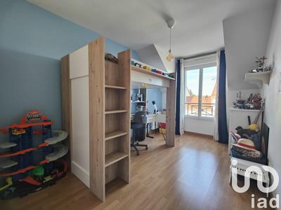 Maison - 96 m² - 5 pièces