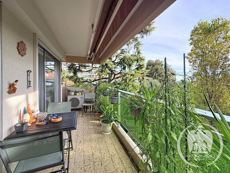 Appartement - 70 m² - 3 pièces