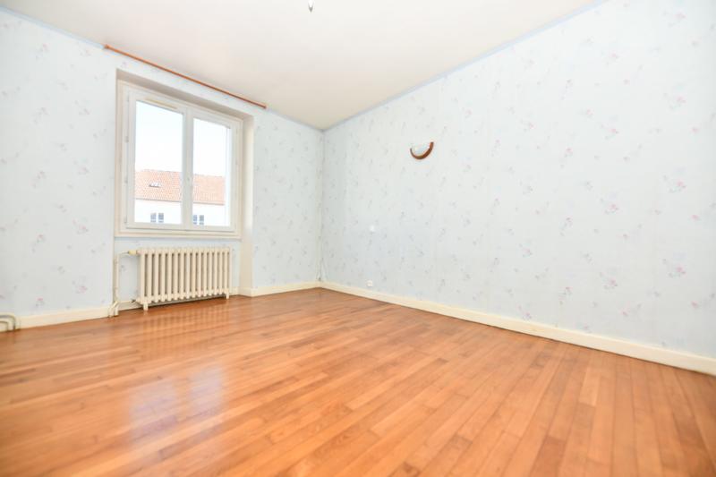 Maison - 127 m² - 9 pièces