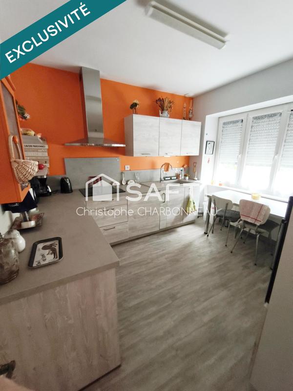 Maison - 128 m² - 8 pièces