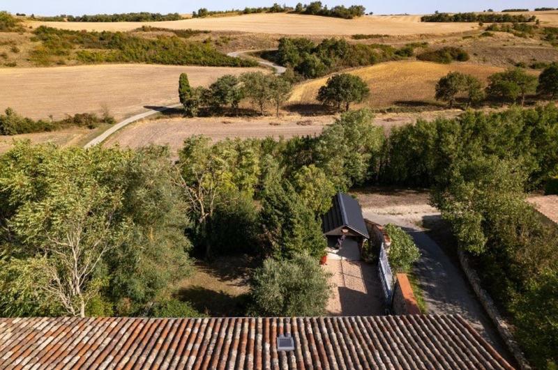 Maison - 250 m² - 8 pièces