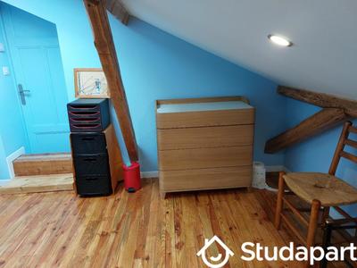 Chambre - 12 m² - 1 pièce