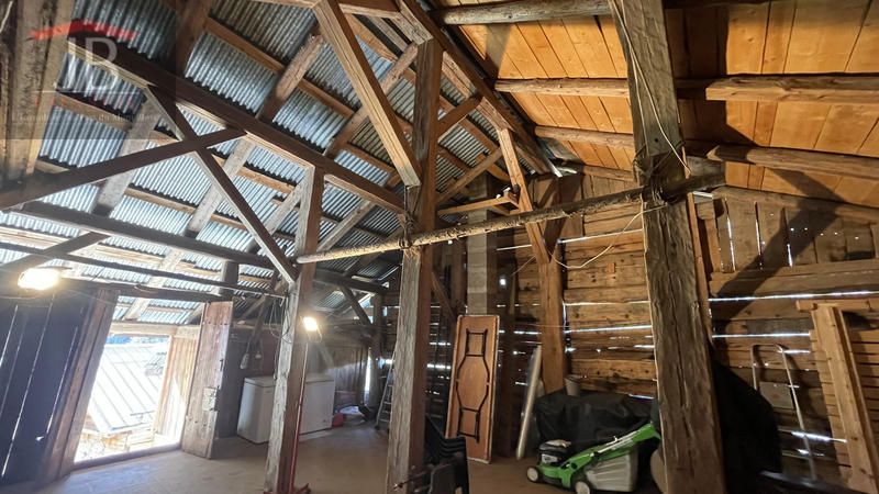 Maison - 319 m² - 5 pièces