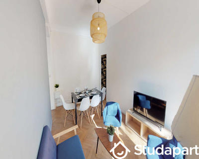 Chambre - 140 m² - 1 pièce