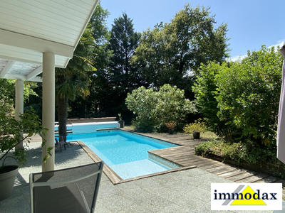 Maison contemporaine - 192 m² - 6 pièces