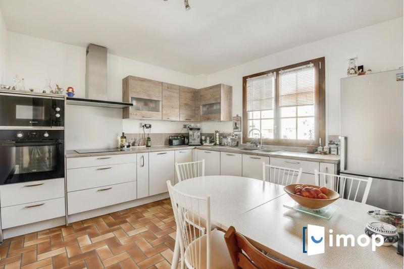 Pavillon - 135 m² - 6 pièces