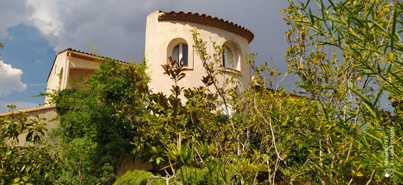 Villa - 220 m² - 8 pièces