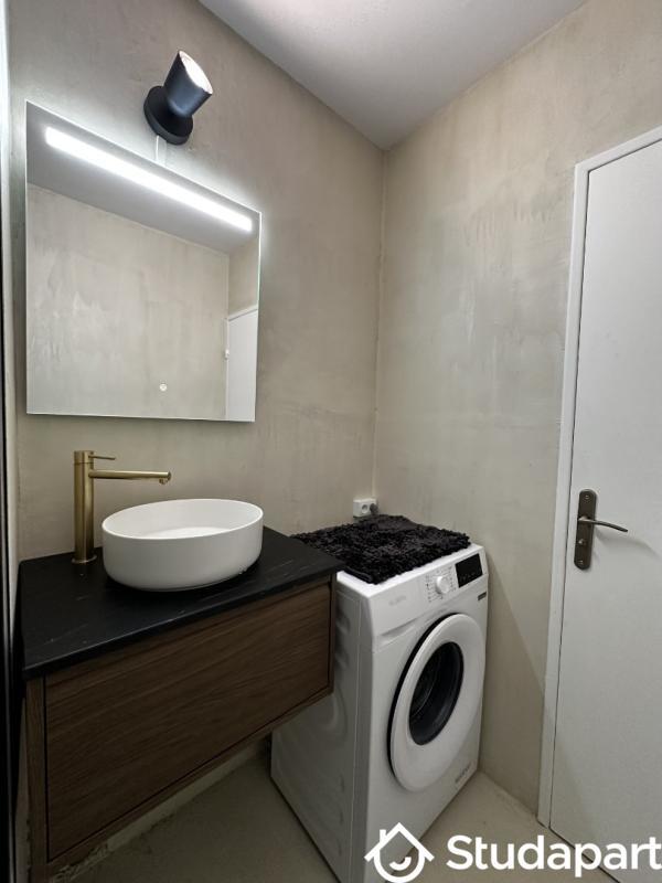 Chambre - 9 m² - 1 pièce