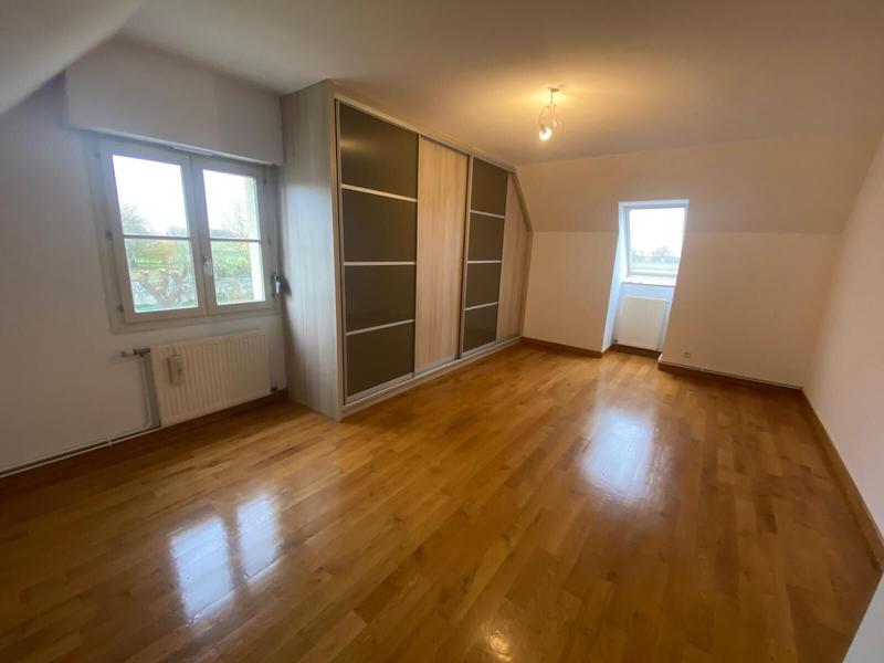 Maison - 192 m² - 6 pièces