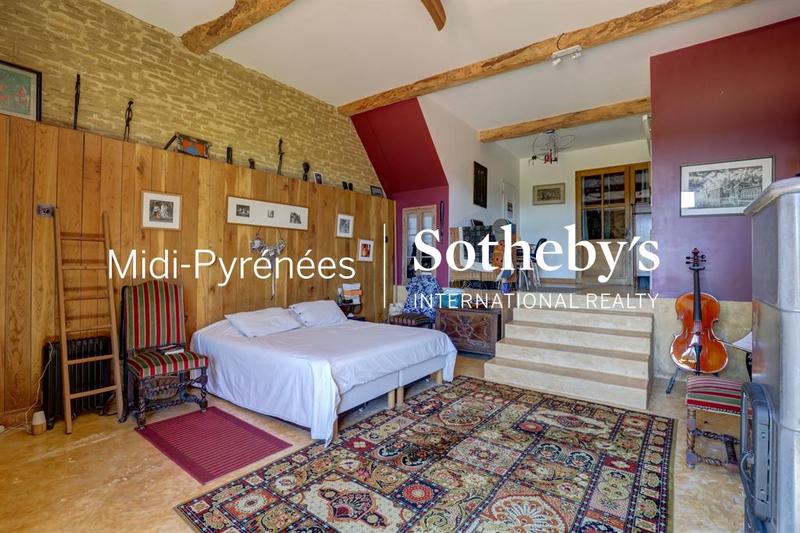 Maison de ville - 336 m² - 10 pièces