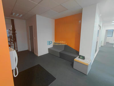 Bureau - 298 m² - 14 pièces