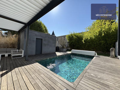 Maison contemporaine - 270 m² - 8 pièces