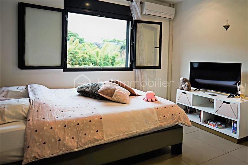 Maison - 176 m² - 5 pièces