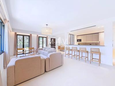 Villa - 190 m² - 6 pièces