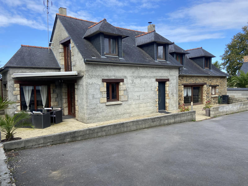 Maison - 136 m² - 5 pièces