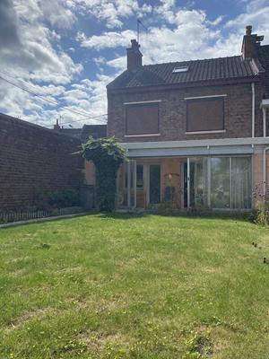 Maison - 91 m² - 5 pièces