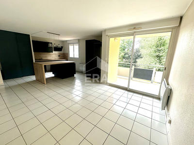 Appartement - 64 m² - 3 pièces