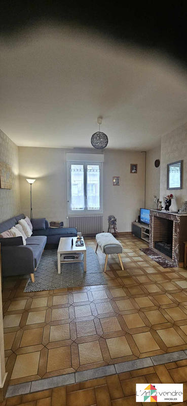 Maison - 95 m² - 5 pièces